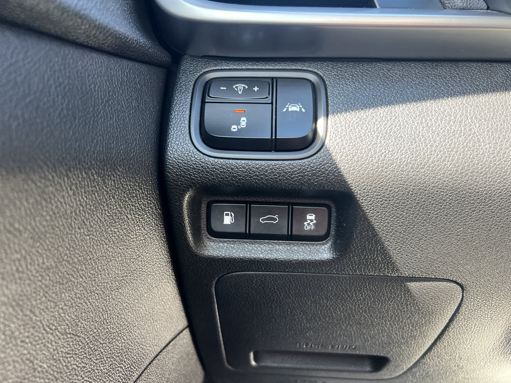 Used 2019 Kia Optima S FWD image 12