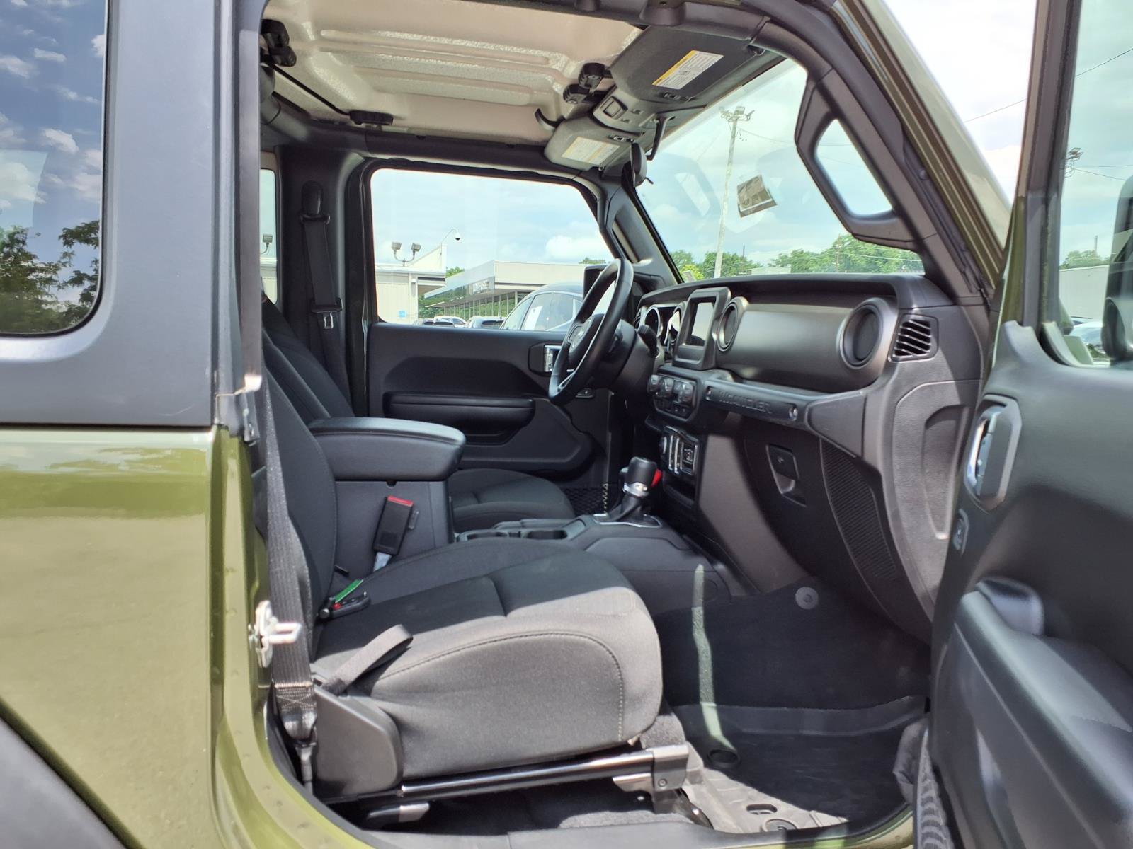 Used 2021 Jeep Wrangler Sport AWD/4WD image 24