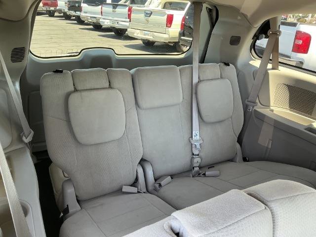 Used 2013 Dodge Grand Caravan SXT w/ UConnect Hands-Free Group FWD image 13