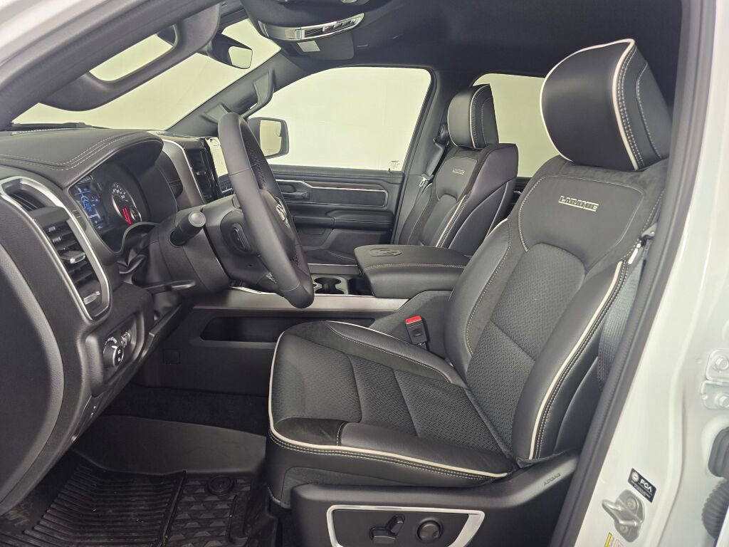 New 2026 RAM 1500 Laramie AWD/4WD image 16