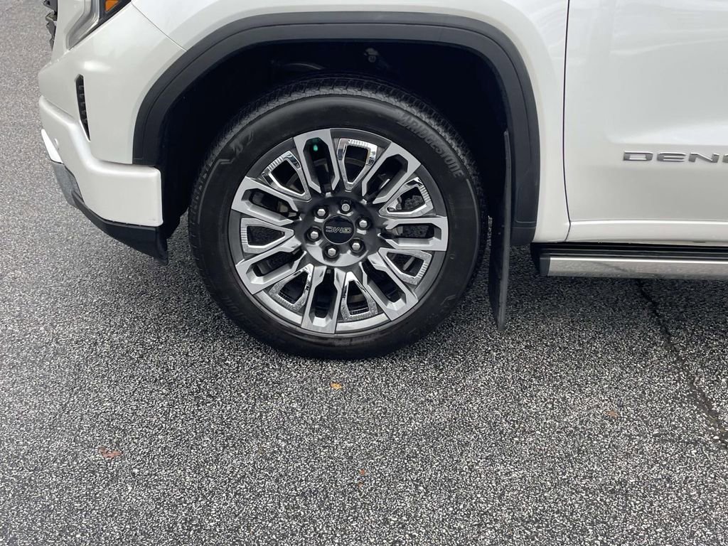 Used 2023 GMC Sierra 1500 Denali Ultimate image 12