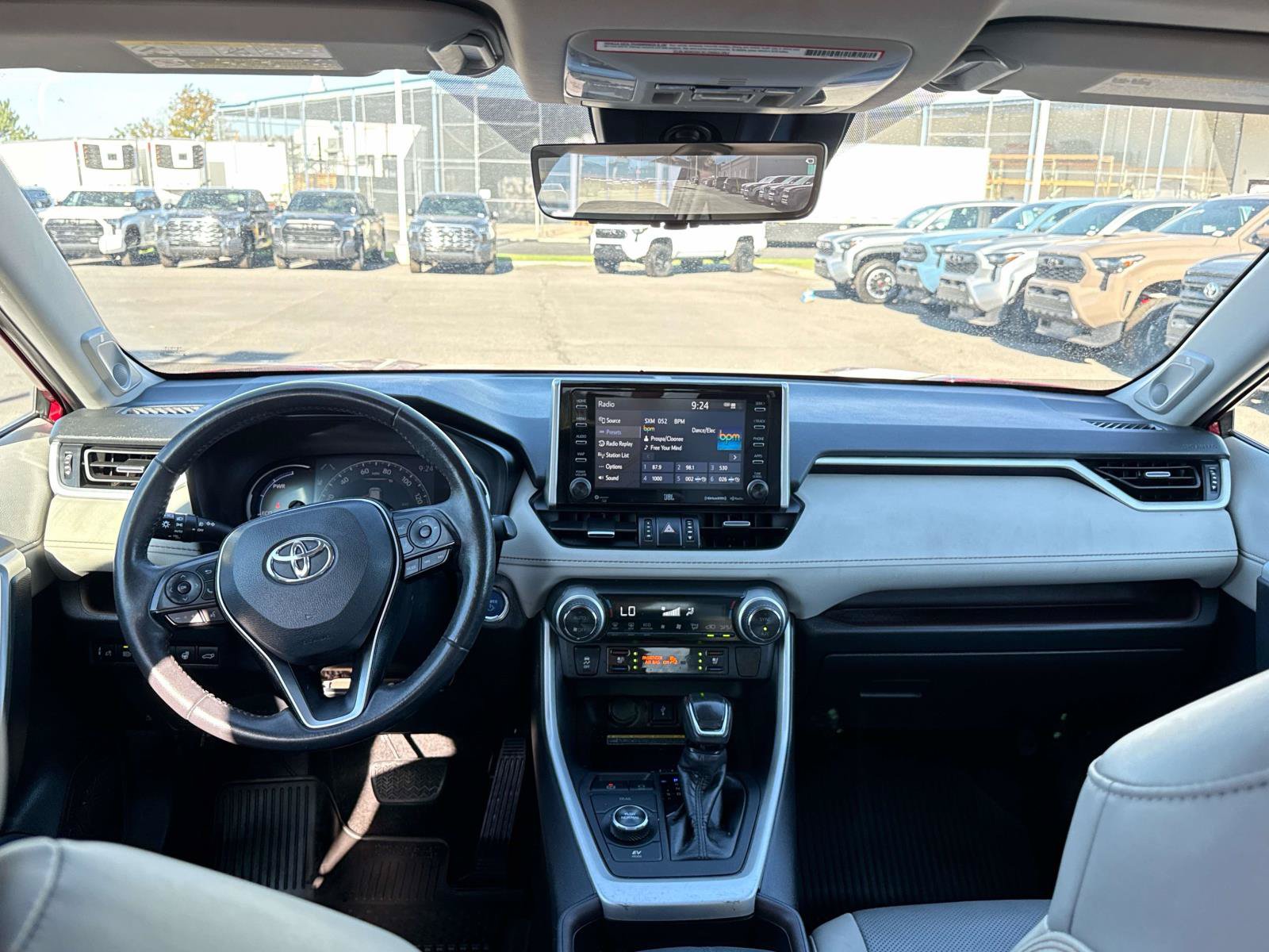 Used 2021 Toyota RAV4 Limited AWD/4WD image 14