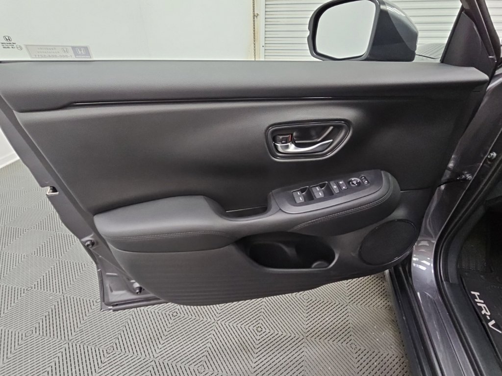 New 2027 Honda HR-V LX image 27