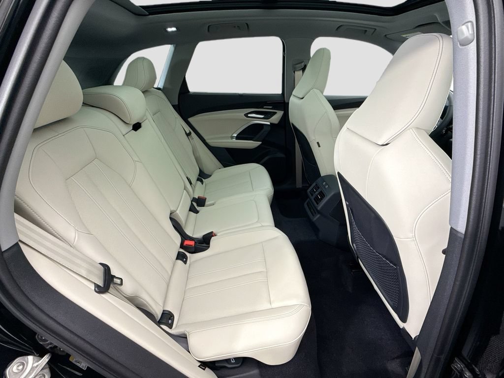 Used 2025 Audi Q5 Premium Plus AWD/4WD image 22