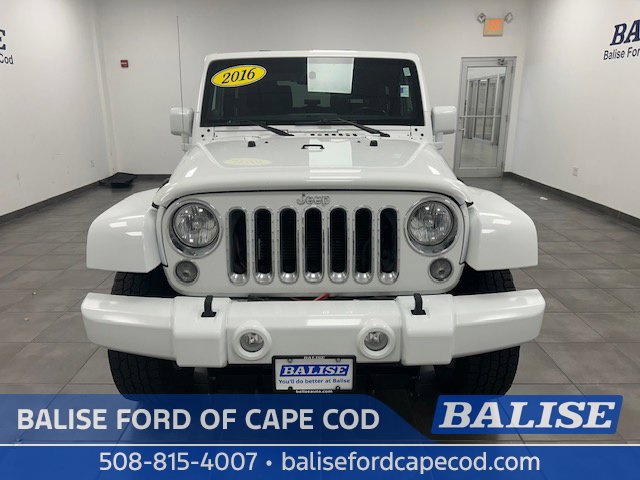 Used 2014 Jeep Wrangler Sahara w/ Dual Top Group AWD/4WD image 2