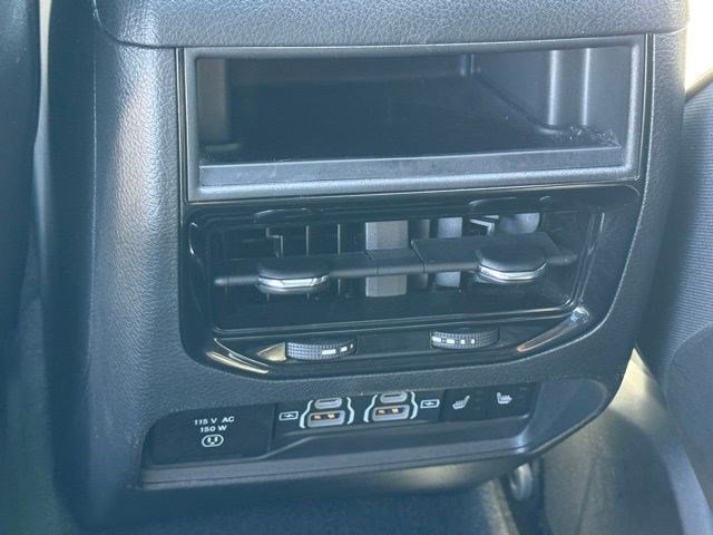 Certified 2024 Jeep Grand Cherokee Limited w/ Luxury Tech Group II image 28