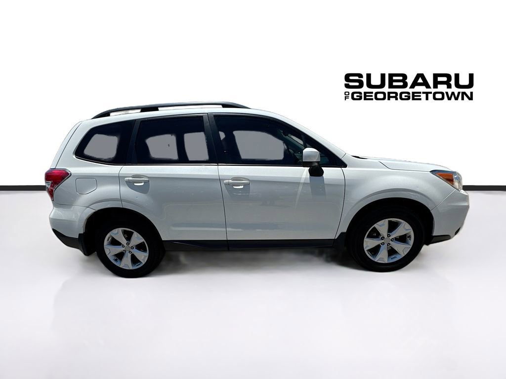 Used 2016 Subaru Forester 2.5i Premium w/ All-Weather Package AWD/4WD image 9