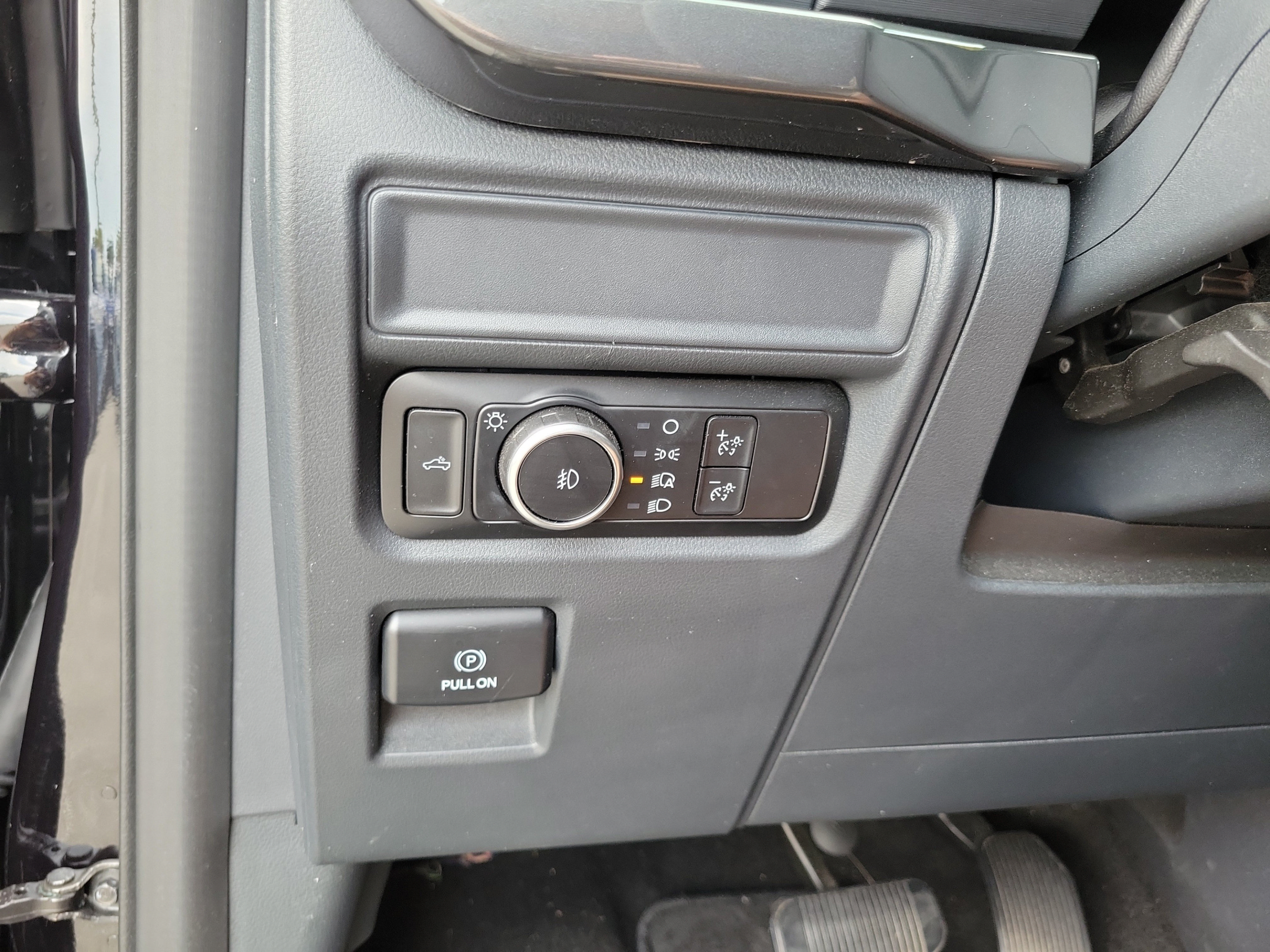 Used 2024 Ford F150 STX AWD/4WD image 19