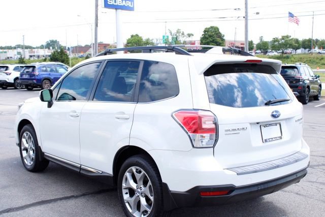 Used 2017 Subaru Forester 2.5i Touring AWD/4WD image 5