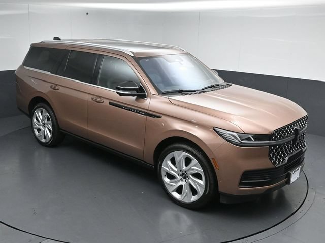 Certified 2025 Lincoln Navigator Black Label AWD/4WD image 46