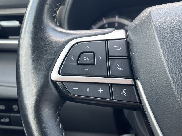 Used 2024 Toyota Highlander LE AWD/4WD image 29