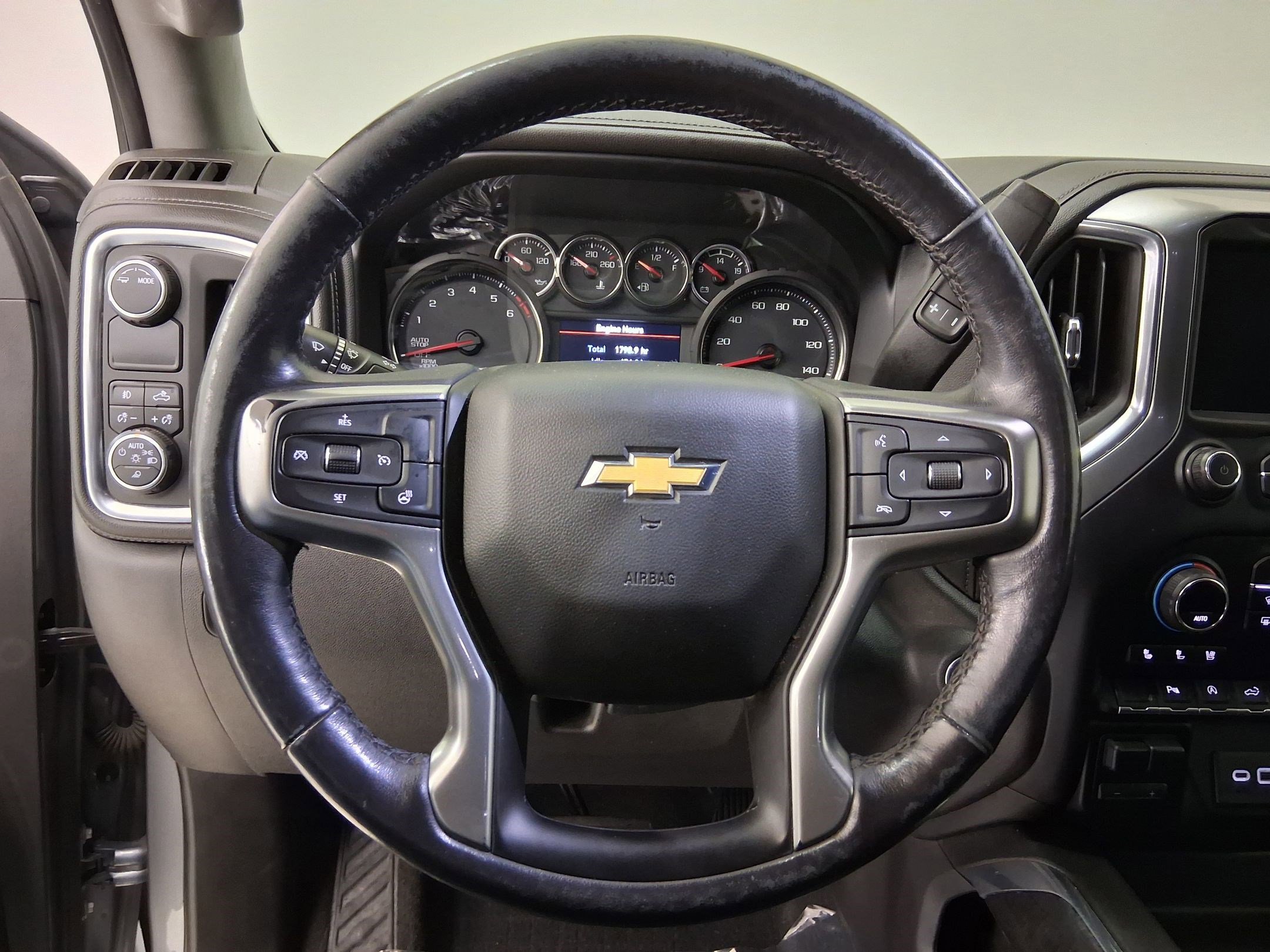 Used 2020 Chevrolet Silverado 1500 LTZ w/ LTZ Plus Package RWD image 13