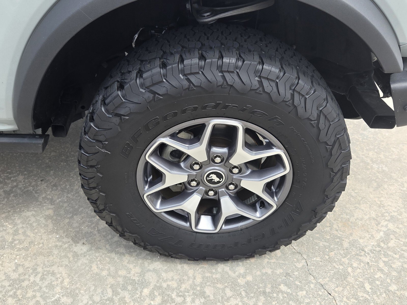 Used 2024 Ford Bronco Badlands image 12