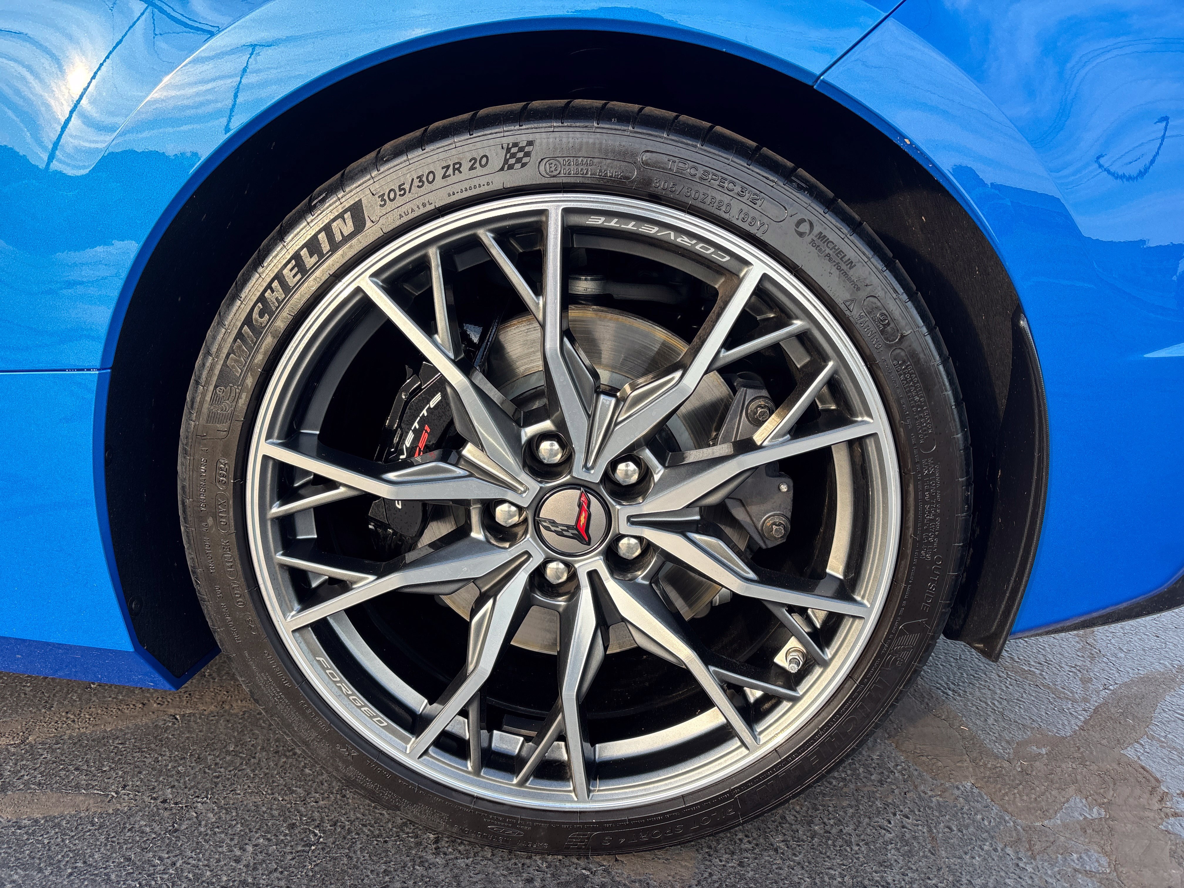 Used 2025 Chevrolet Corvette Stingray Preferred Conv w/ Z51 Performance Package RWD image 6