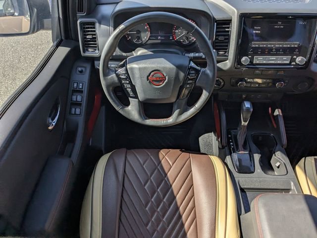 Used 2024 Nissan Frontier PRO-4X w/ Technology Package image 15