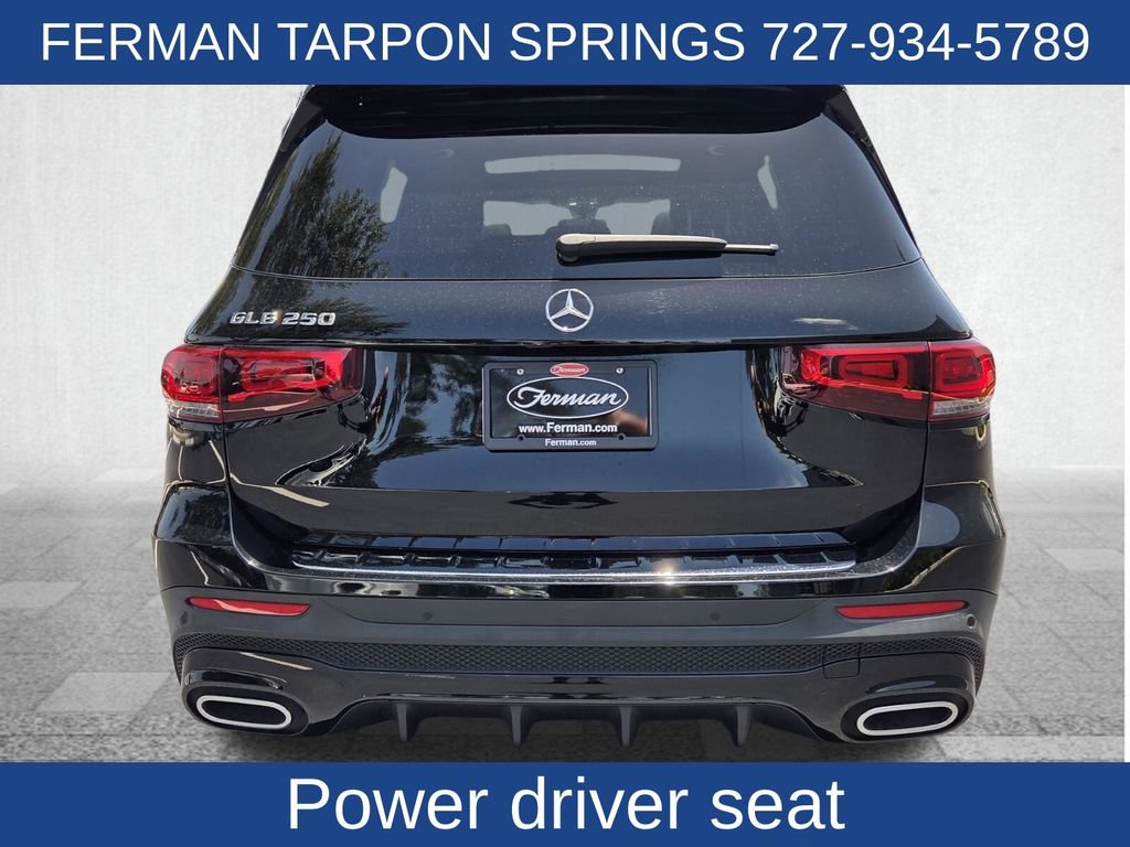 Used 2023 Mercedes-Benz GLB 250 image 8