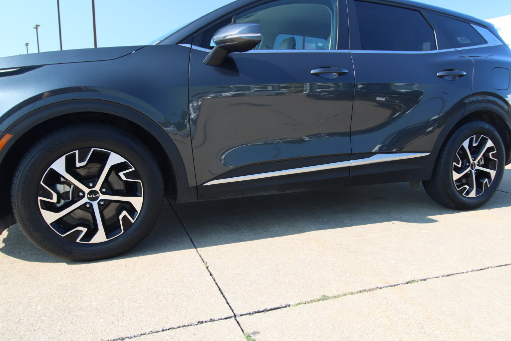 Used 2023 Kia Sportage EX FWD image 10