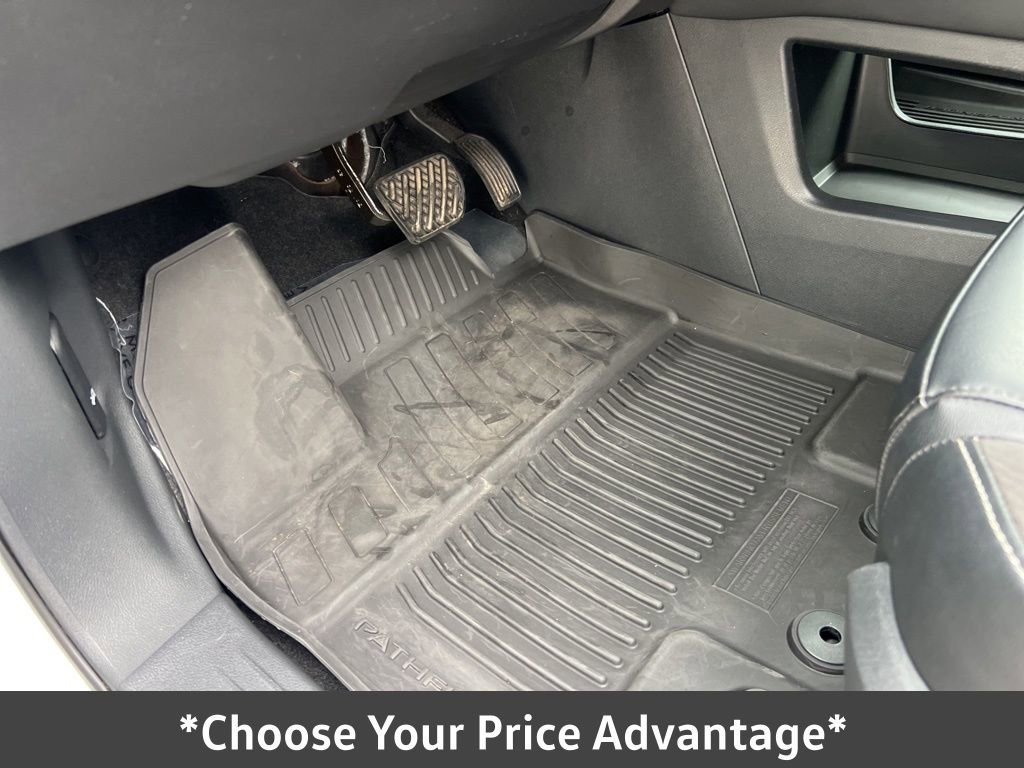 Used 2023 Nissan Pathfinder SL image 44