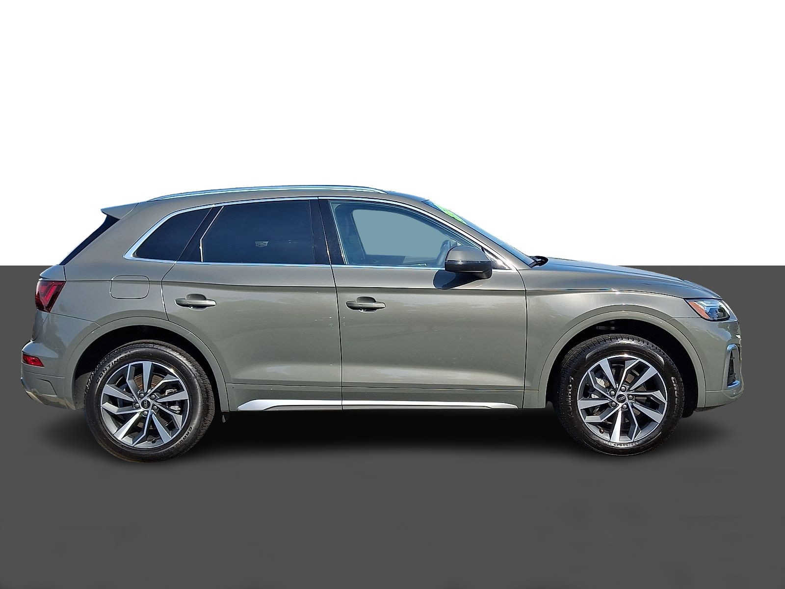 Used 2024 Audi Q5 2.0T Premium Plus w/ Premium Plus Package AWD/4WD image 7