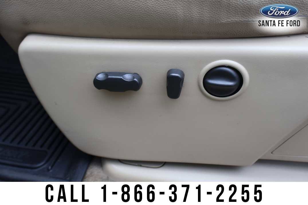 Used 2009 GMC Sierra 2500 SLT w/ Entertainment Package image 14