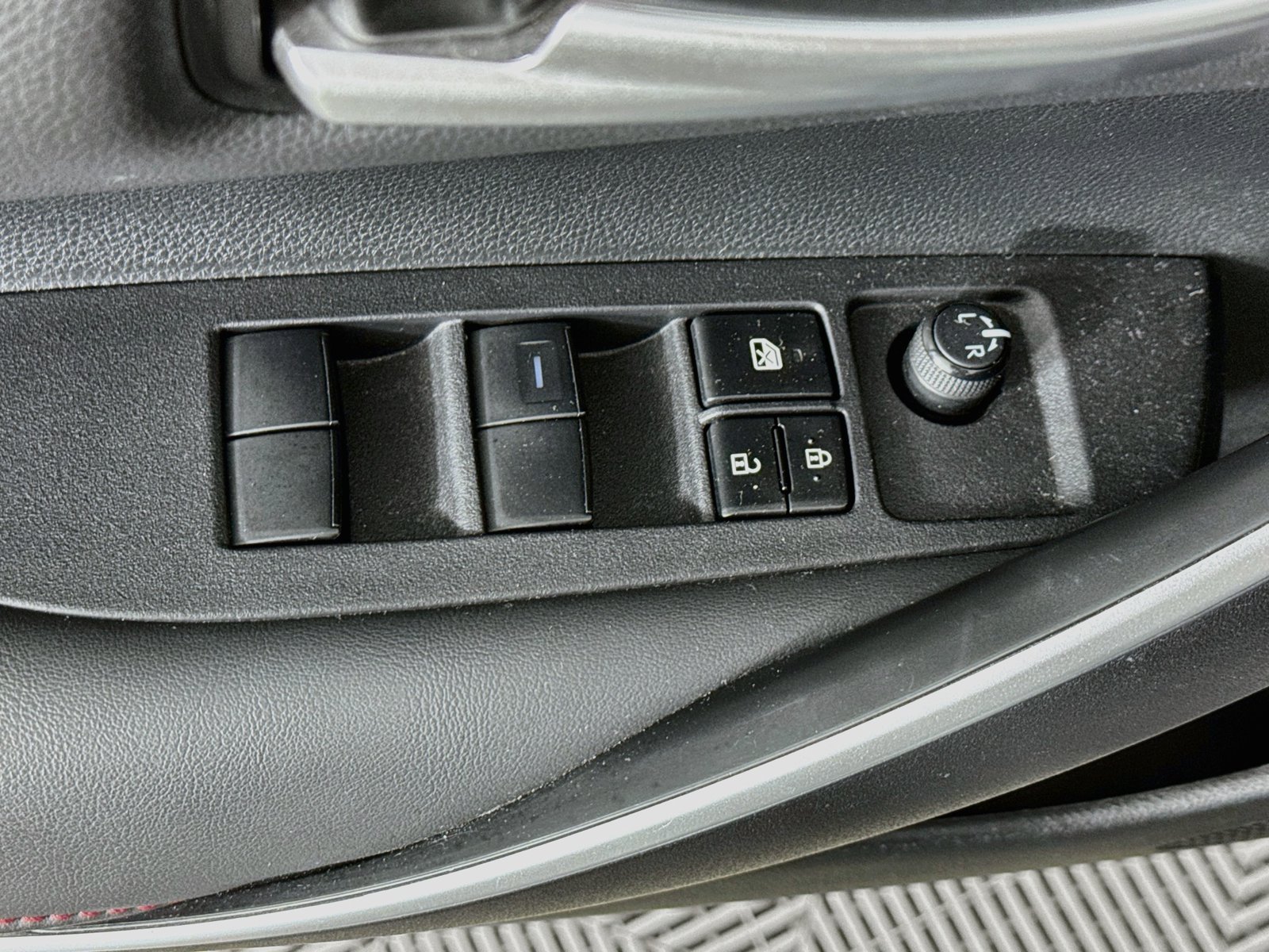 Certified 2024 Toyota Corolla SE FWD image 17