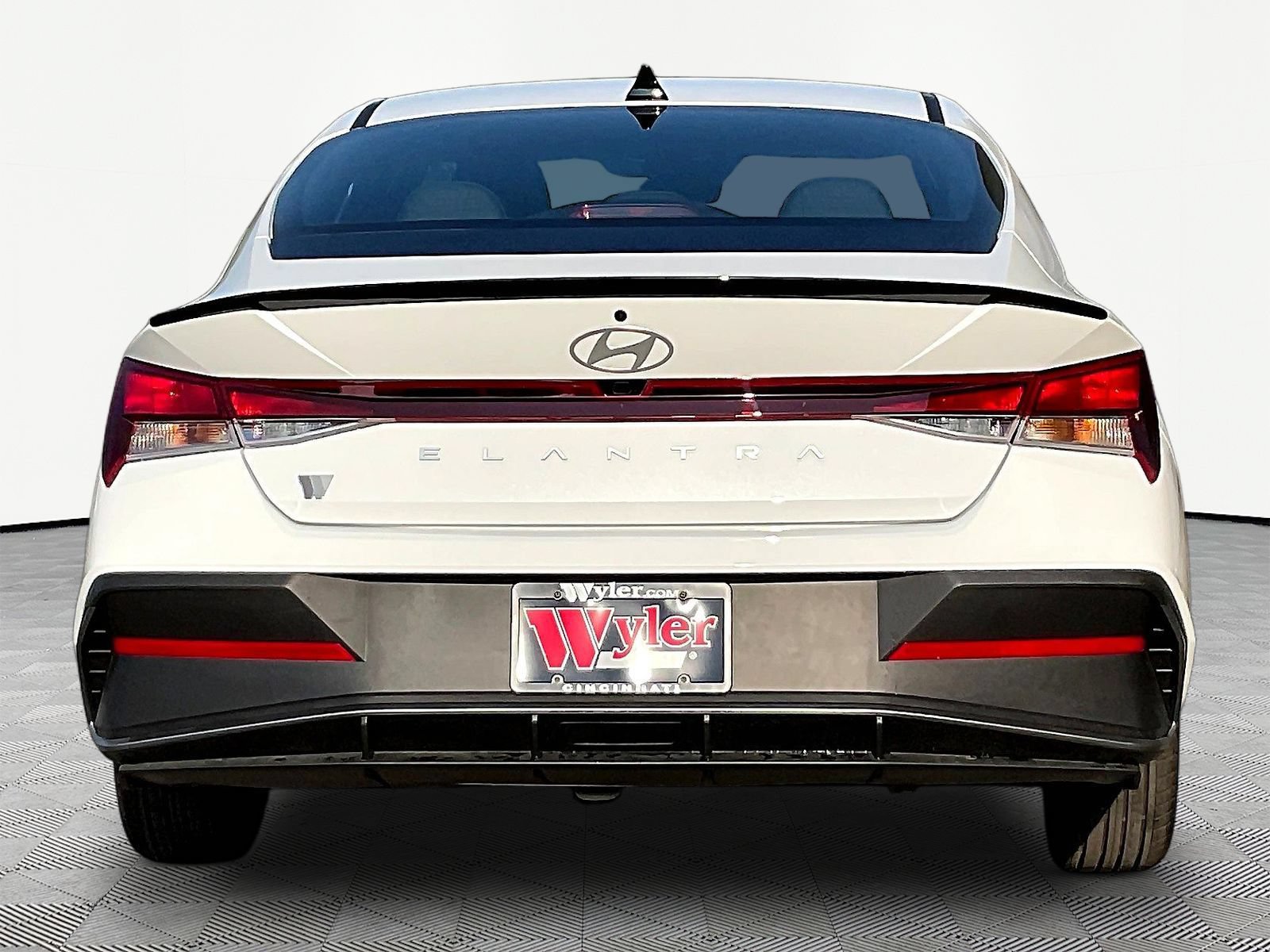 New 2026 Hyundai Elantra SEL Sport FWD image 5