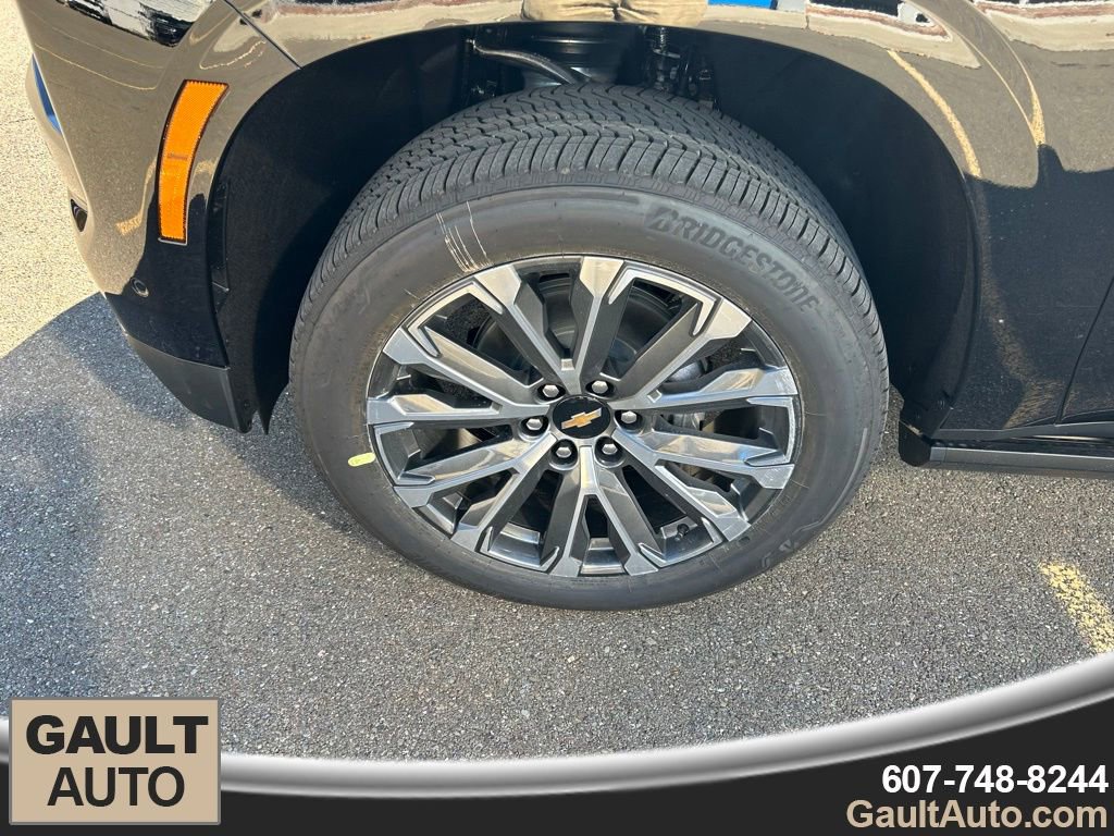 New 2026 Chevrolet Suburban High Country image 9