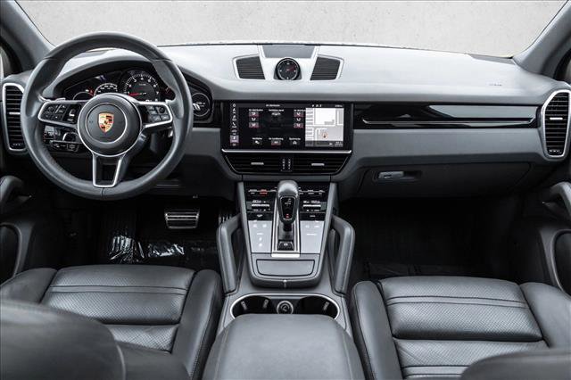 Used 2019 Porsche Cayenne S image 21