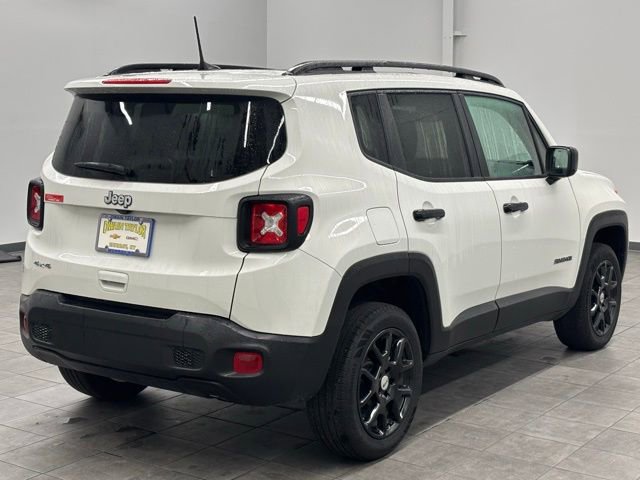Used 2023 Jeep Renegade Latitude w/ Sun/Sound Group image 2