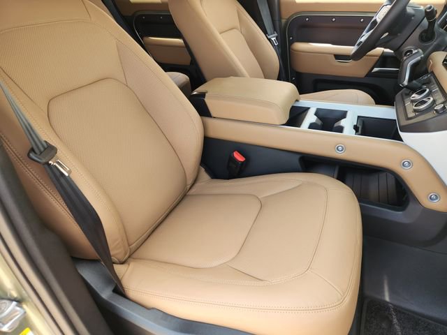 New 2025 Land Rover Defender 130 S image 10