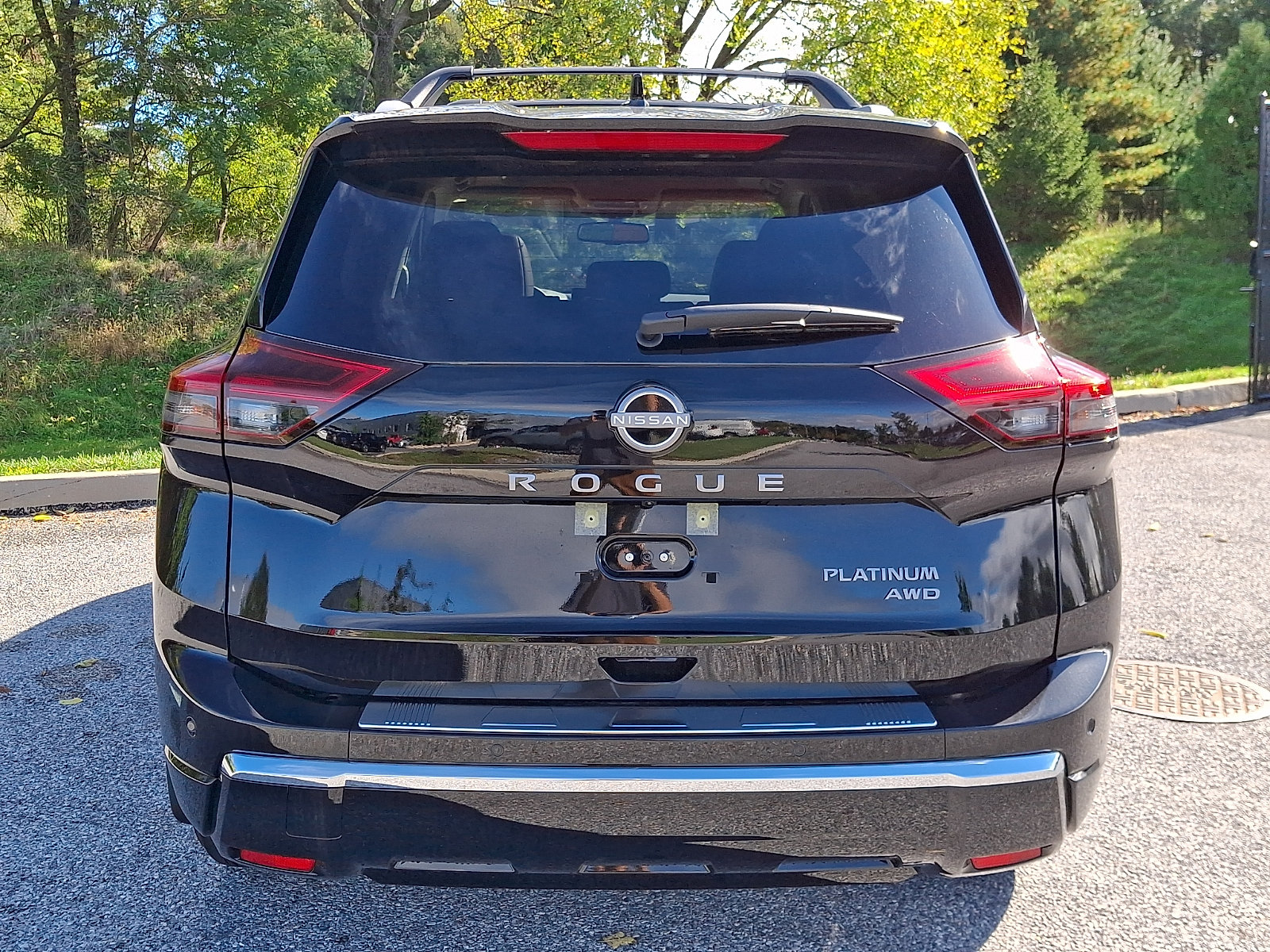 Certified 2026 Nissan Rogue Platinum AWD/4WD image 5