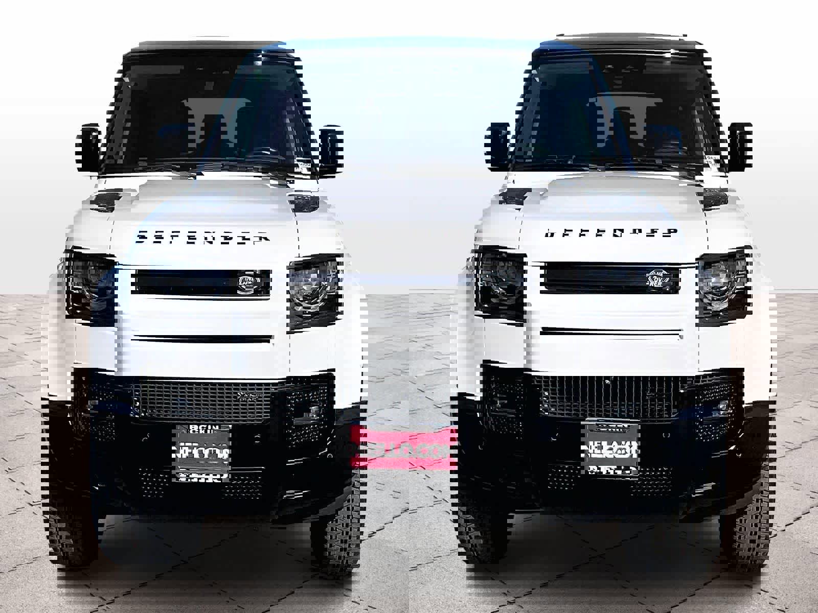 Used 2023 Land Rover Defender 130 X-Dynamic SE image 3