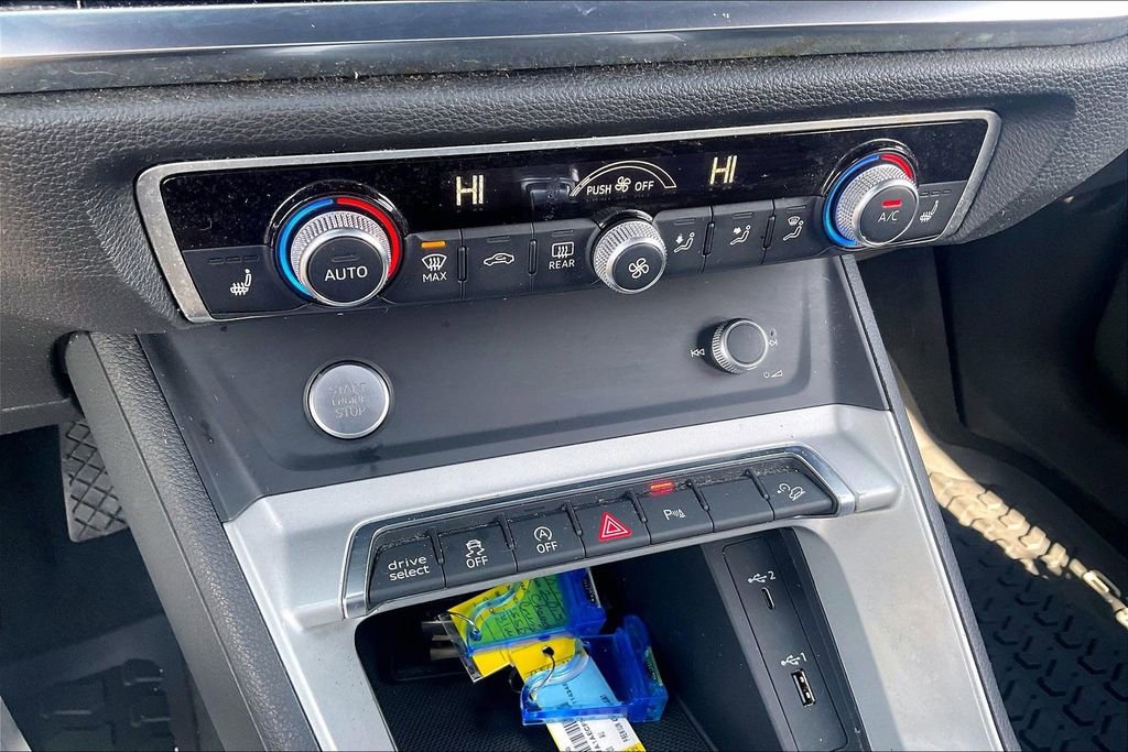 Used 2020 Audi Q3 2.0T Premium w/ Convenience Package image 15