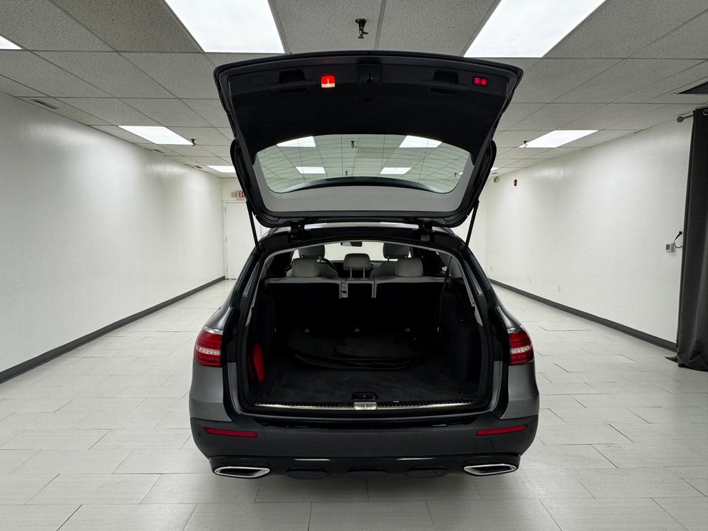 Used 2021 Mercedes-Benz E 450 4MATIC All-Terrain Wagon image 39