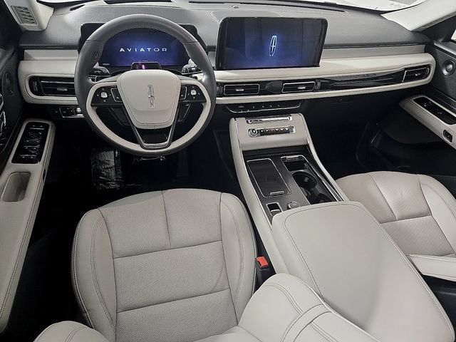 New 2026 Lincoln Aviator Reserve w/ Jet Appearance Package RWD image 11