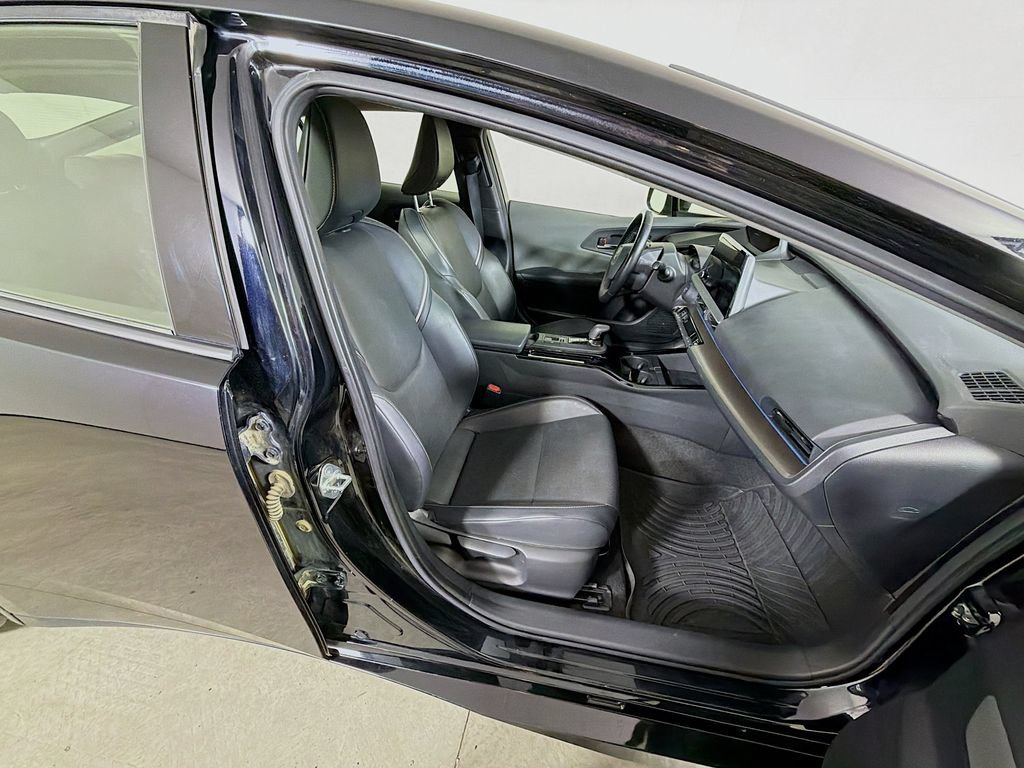 Used 2023 Toyota Prius XLE AWD/4WD image 24
