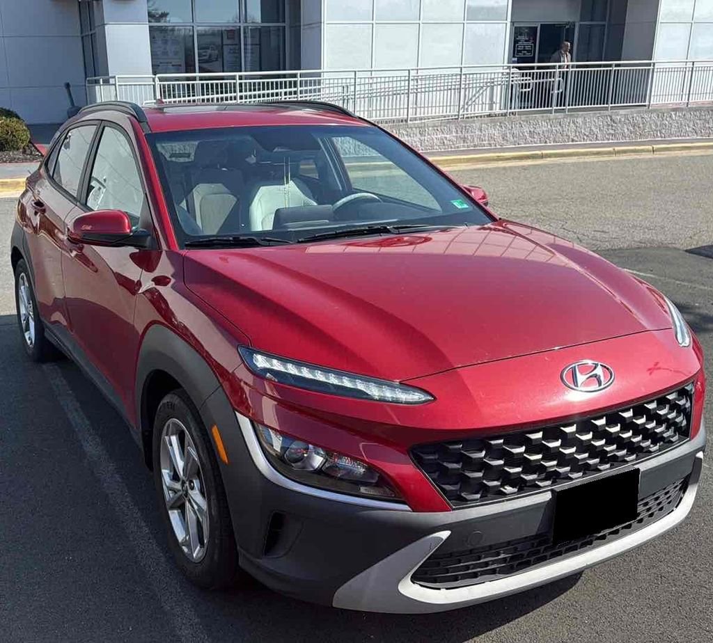 Used 2022 Hyundai Kona SEL w/ Convenience Package image 3