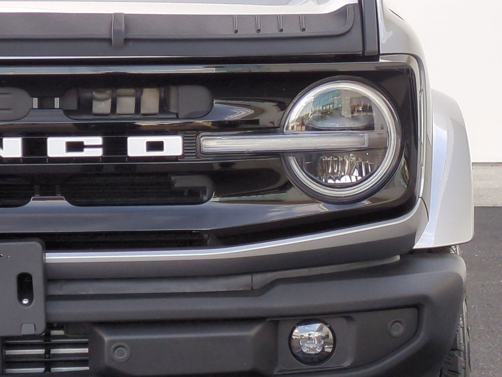 Used 2024 Ford Bronco Outer Banks image 6