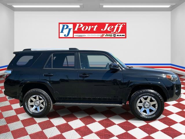 Used 2016 Toyota 4Runner Trail w/ Convenience Package AWD/4WD image 3