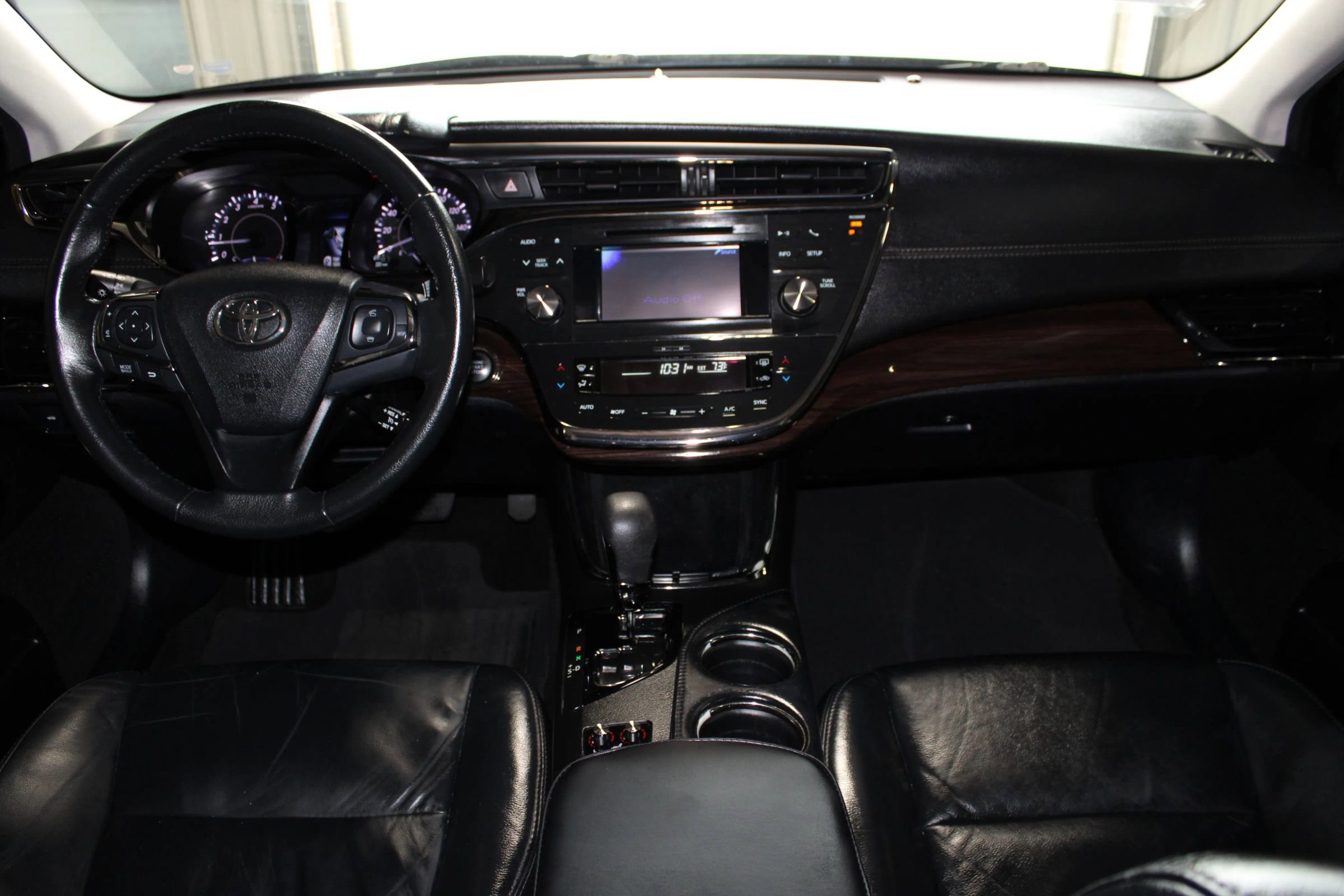 Used 2013 Toyota Avalon XLE FWD image 15