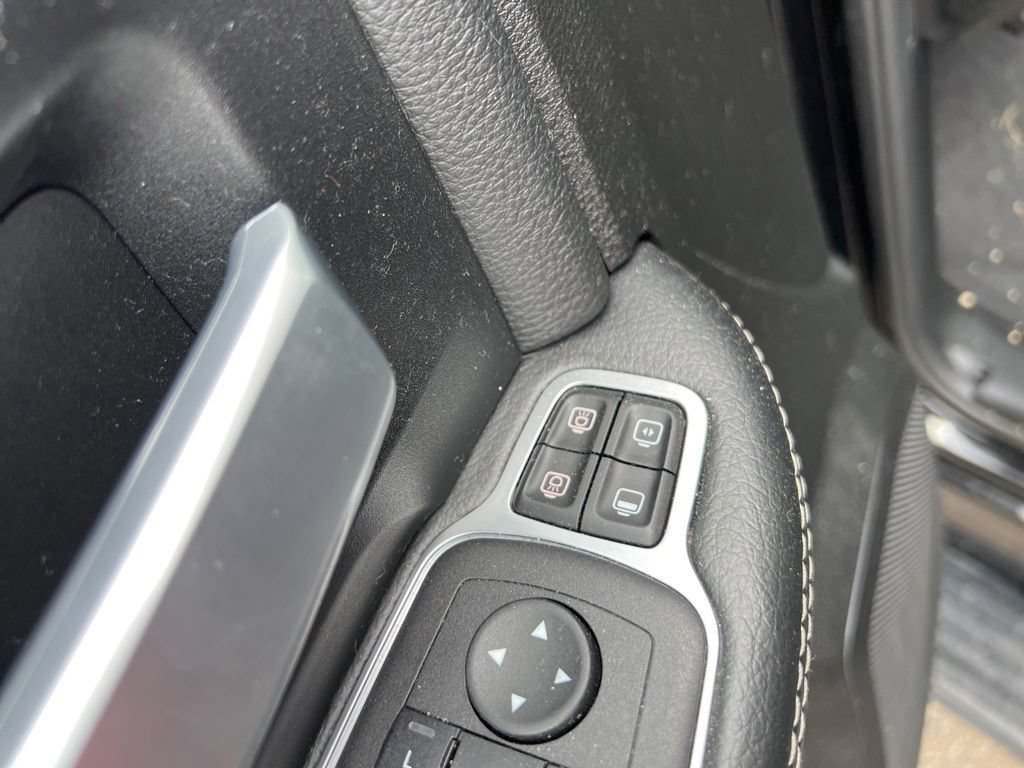 Used 2024 RAM 2500 Big Horn w/ Night Edition AWD/4WD image 18