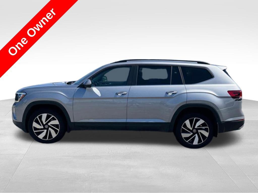 Used 2024 Volkswagen Atlas SE AWD/4WD image 2