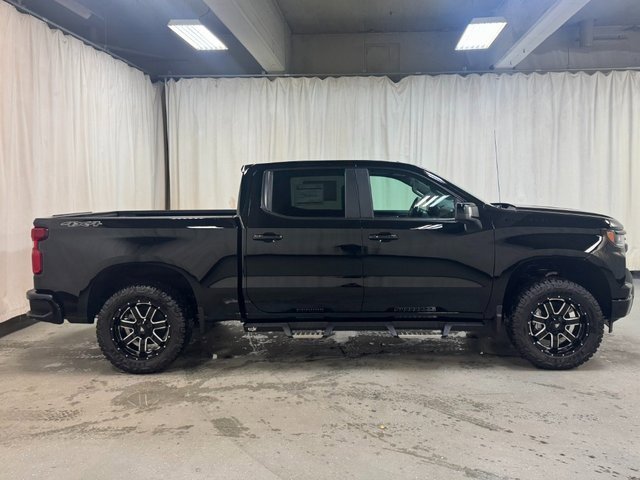 New 2026 Chevrolet Silverado 1500 RST w/ Dark Appearance Package image 3