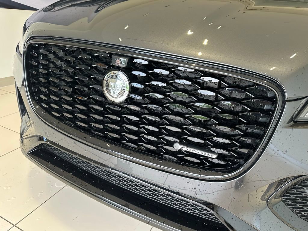 New 2025 Jaguar F-PACE R-Dynamic S AWD/4WD image 8