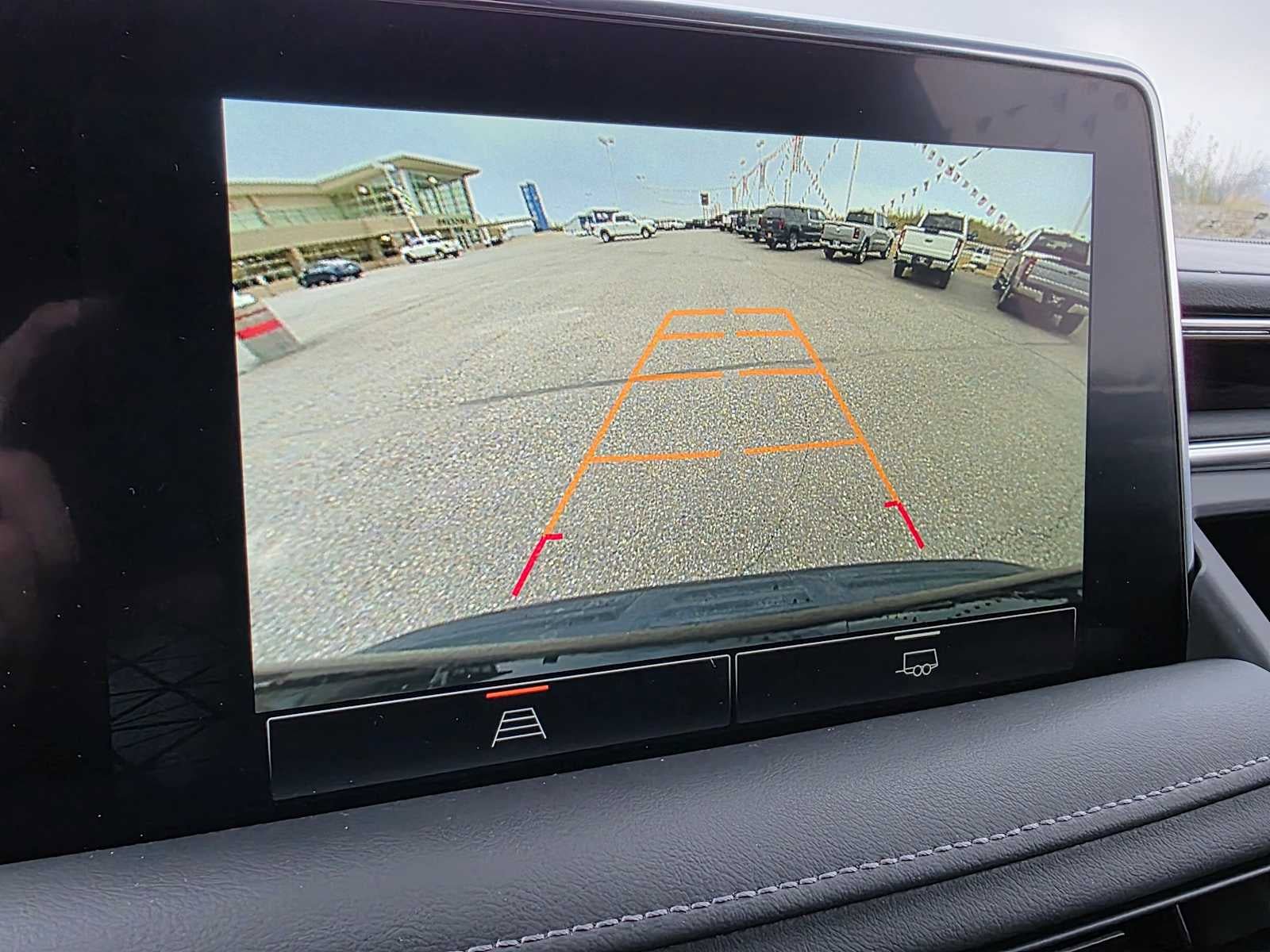 Used 2022 GMC Yukon SLE AWD/4WD image 30