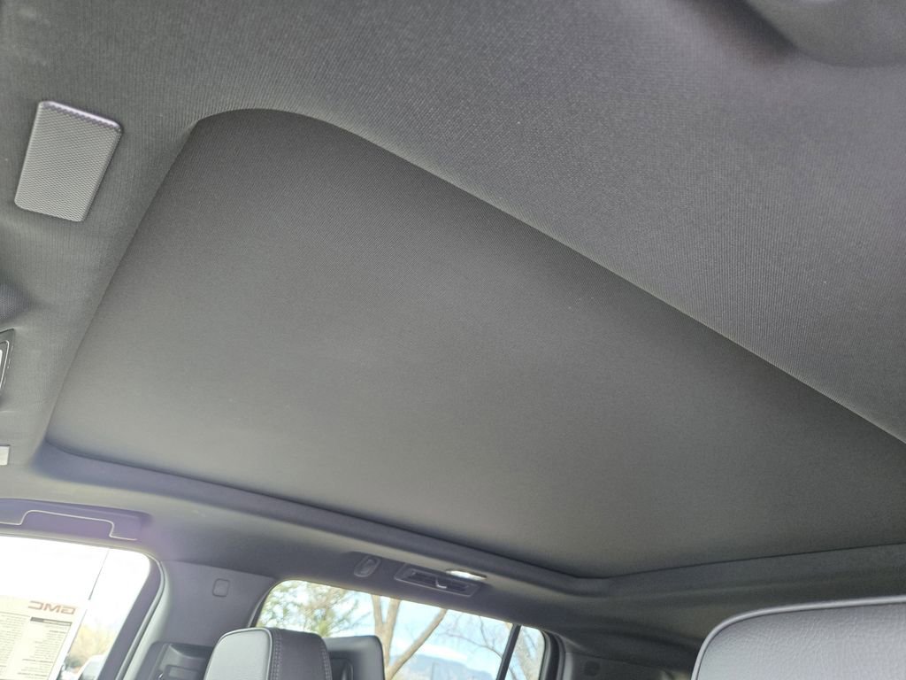 New 2026 GMC Yukon XL Denali w/ Denali Reserve Package image 14