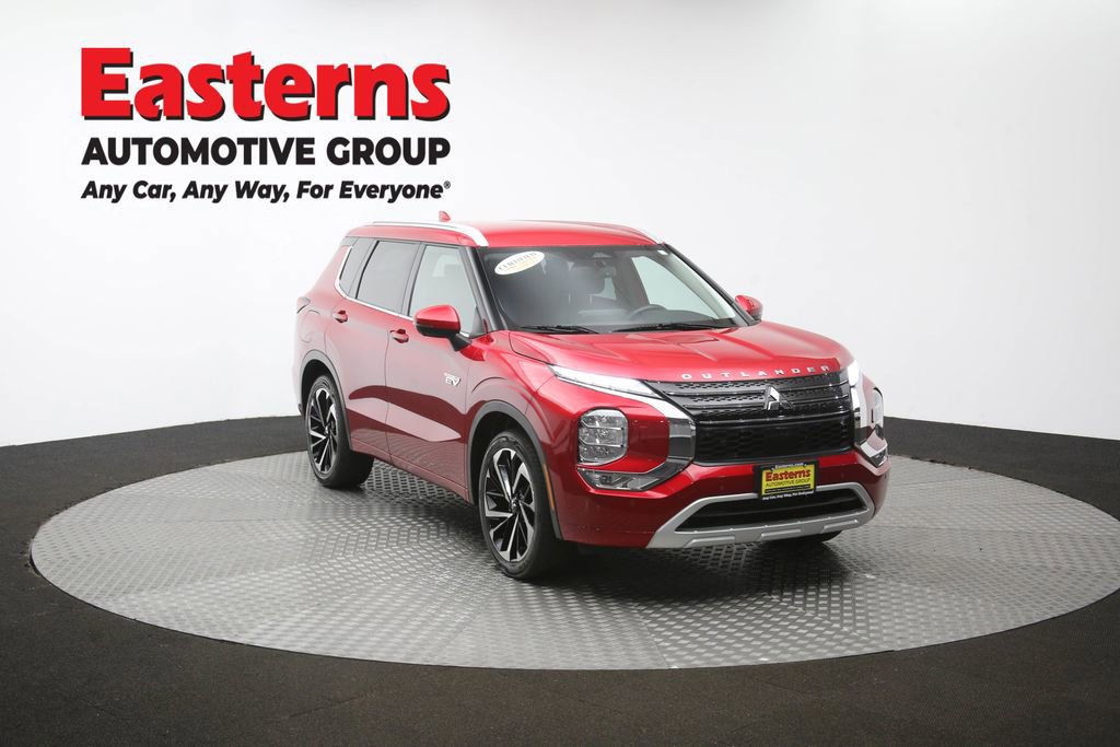Used 2023 Mitsubishi Outlander SEL AWD/4WD image 52