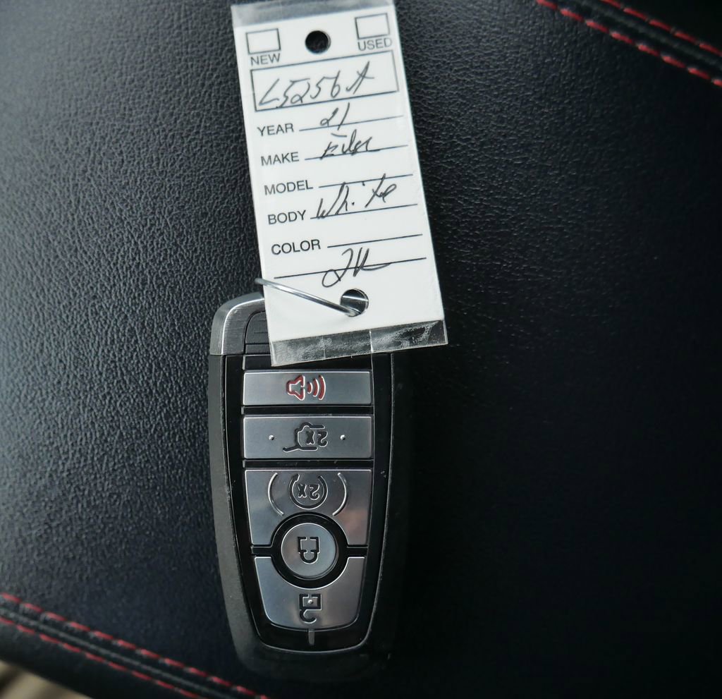 Used 2021 Ford Edge ST-Line w/ Class II Trailer Tow Package AWD/4WD image 39