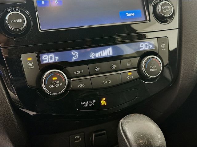 Used 2016 Nissan Rogue SL w/ SL Premium Package image 17