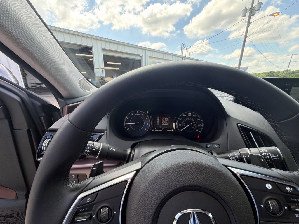 Used 2025 Acura RDX w/ Technology Package AWD/4WD image 15